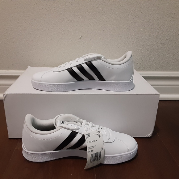 Adidas - Picture 3 of 6